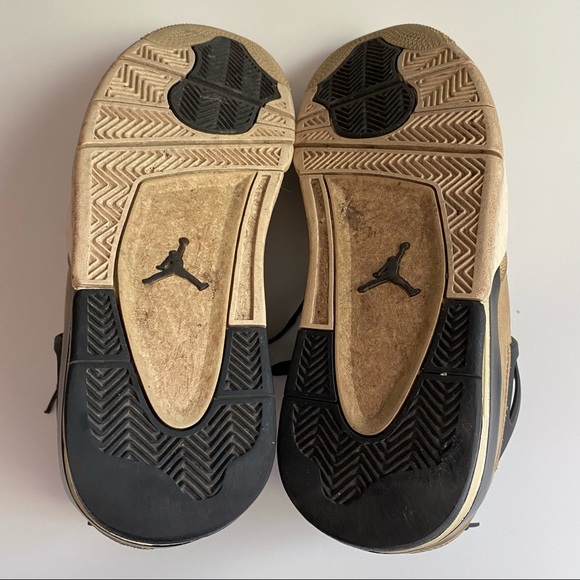 Jordan 4 “Mushrooms” Size 11 Womens - Picture 6 of 13